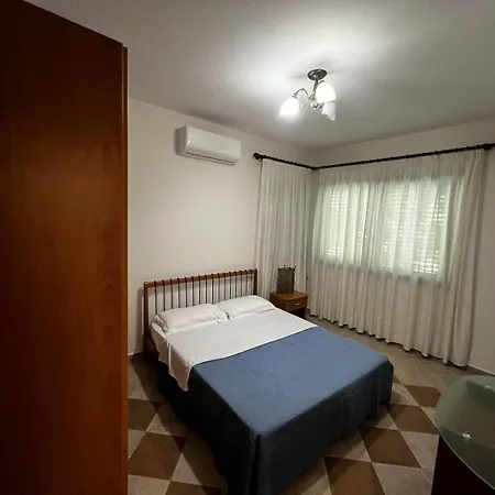 Edi Apartment