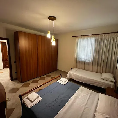 Apartment Edi Golem (Tirana)